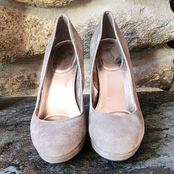 Calvin Klein Onyx Platinum Suede Platform Heels Size 7.5 - Picture 5 of 16